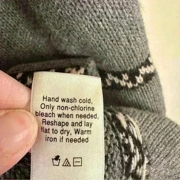 Coldwater Creek Women’s M Gray Cardigan Sweater Fair Isle 3/4 Bell Sleeve Button - Picture 9 of 10